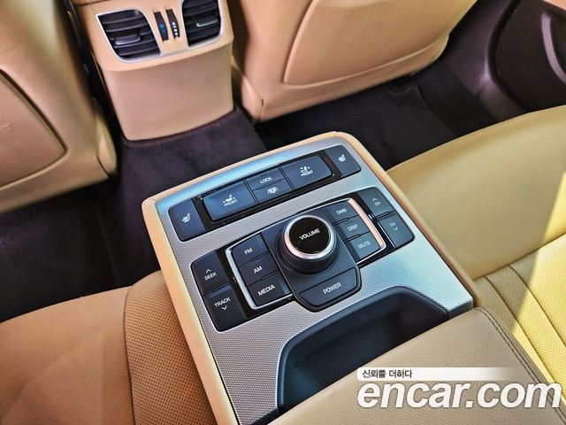 Genesis G80 3.8 GDI AWD Prestige 2017 — фото 19