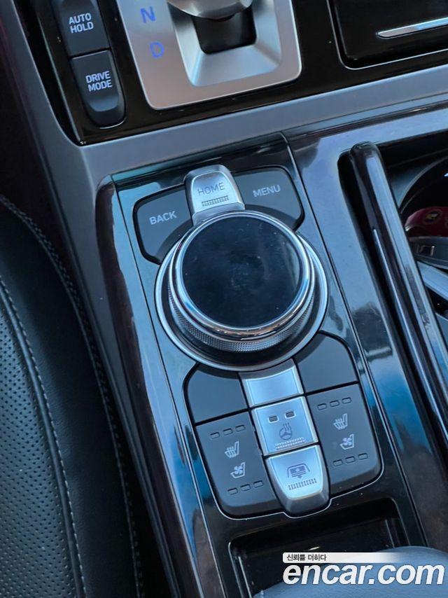 Genesis EQ900 3.8 GDI AWD Premium Luxury 2016 — фото 21