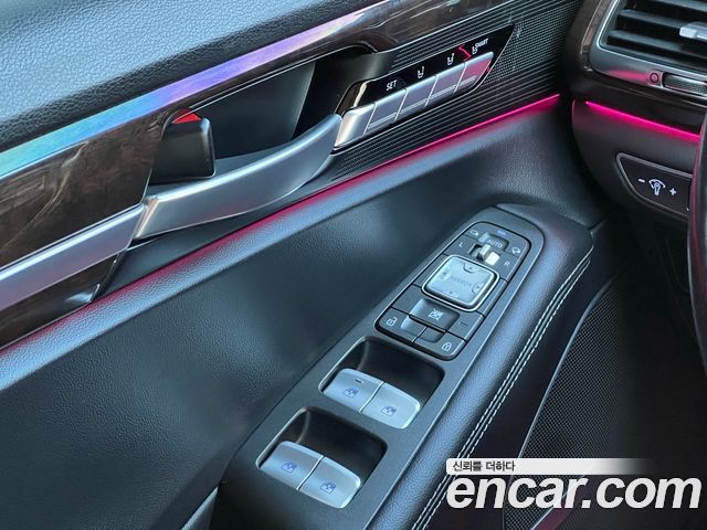 Genesis EQ900 3.8 GDI AWD Premium Luxury 2016 — фото 23