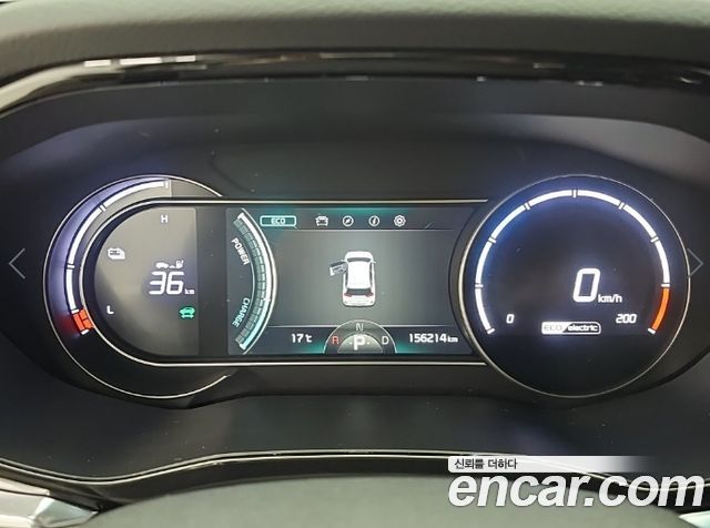 Kia Niro Plus Air 2023 — фото 6