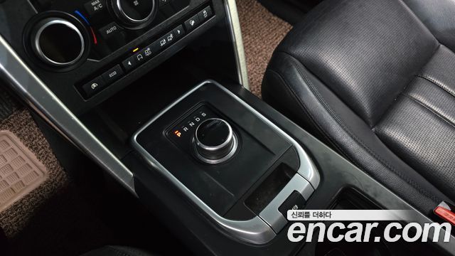 Land Rover Discovery Sport 2.0 TD4 SE 2017 — фото 9