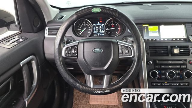 Land Rover Discovery Sport 2.0 TD4 SE 2017 — фото 14