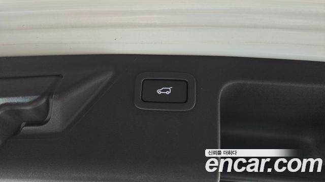 Land Rover Discovery Sport 2.0 TD4 SE 2017 — фото 19