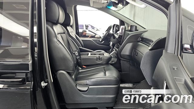 Hyundai Staria Cargo 3-Seater Modern 2022 — фото 15