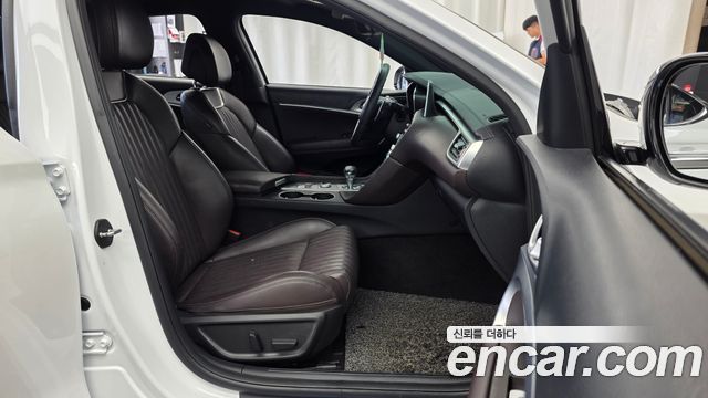 Genesis G70 Gasoline 2.0T 2WD 2021 — фото 15