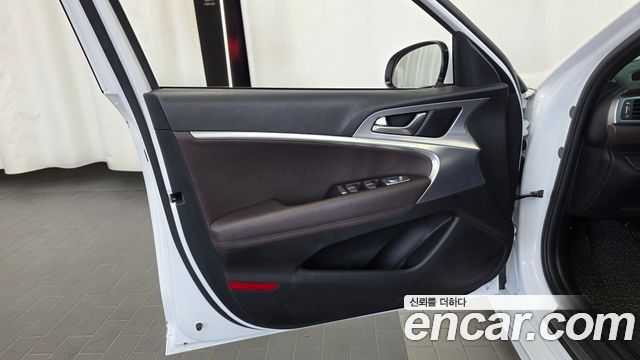 Genesis G70 Gasoline 2.0T 2WD 2021 — фото 30