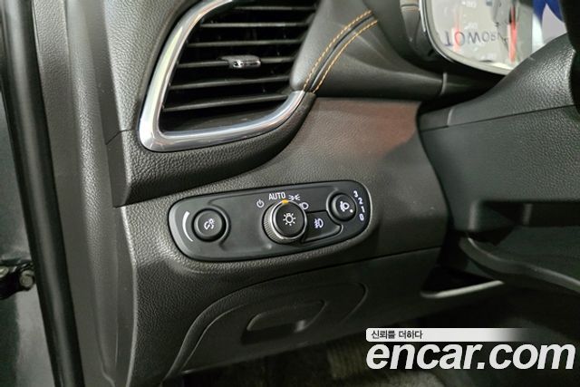 Chevrolet Trax 1.6 Diesel Premier 2018 — фото 21