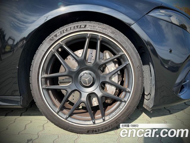 Mercedes-Benz A-Class (W177) AMG A45 4MAITC+ Hatchback 2023 — фото 7
