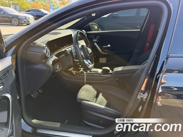 Mercedes-Benz A-Class (W177) AMG A45 4MAITC+ Hatchback 2023 — фото 18