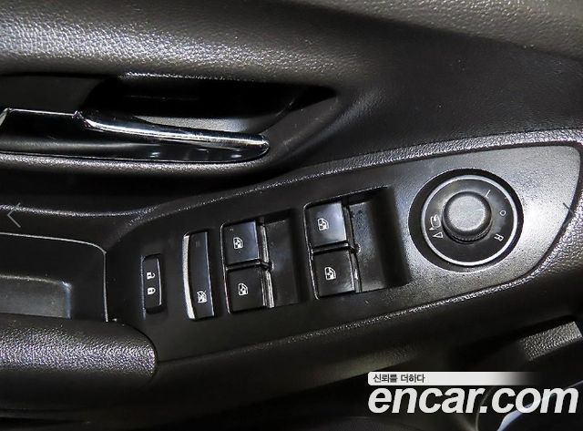 Chevrolet Trax 1.6 Diesel Premier 2019 — фото 17