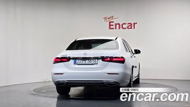 Mercedes-Benz E-Class (W213) E250 Avantgarde 2021 — фото 4