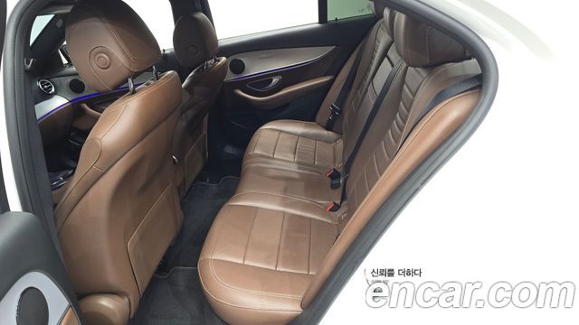 Mercedes-Benz E-Class (W213) E250 Avantgarde 2021 — фото 11