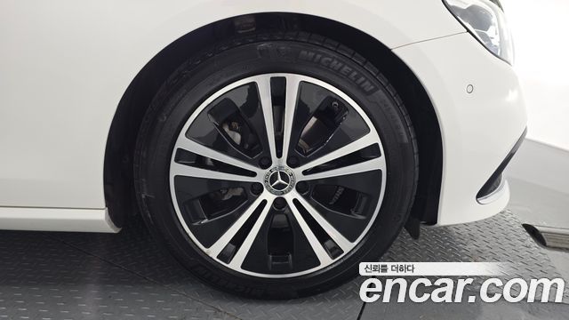 Mercedes-Benz E-Class (W213) E250 Avantgarde 2021 — фото 21