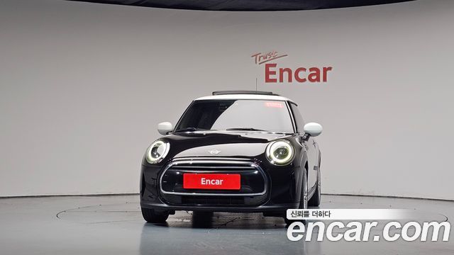 MINI Cooper Classic Plus 3rd 2022 — фото 3