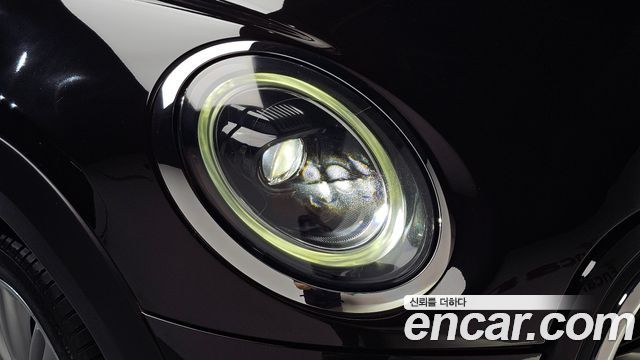 MINI Cooper Classic Plus 3rd 2022 — фото 22