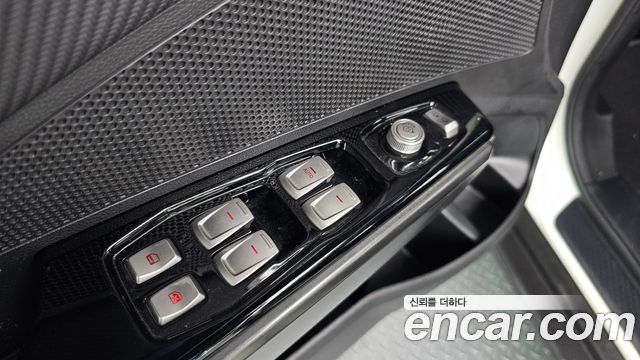 KG Mobility (SsangYong) Tivoli Air 1.6 IX 2WD 2018 — фото 17