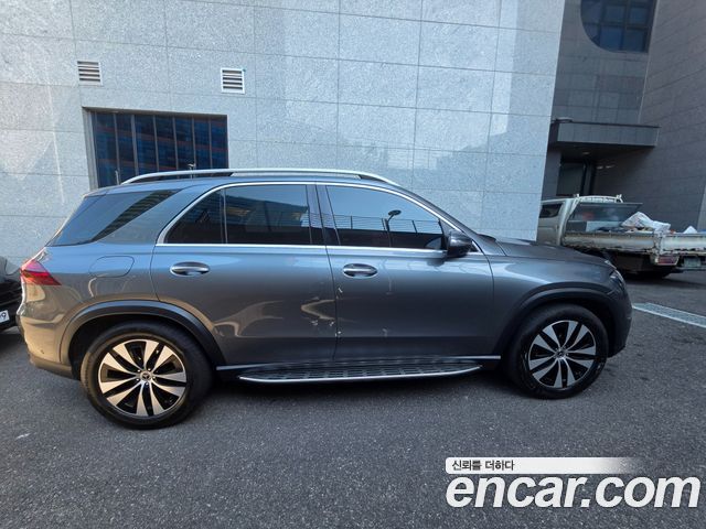 Mercedes-Benz GLE-Class (W167) GLE300d 4MATIC 2025 — фото 3