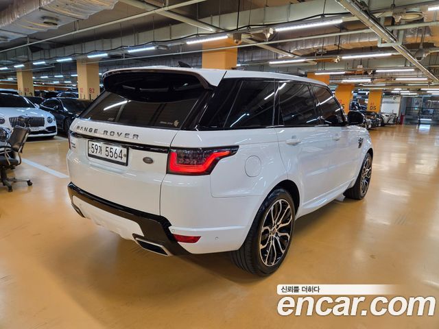 Land Rover Range Rover Sport (II) 3.0 SDV6 HSE Dynamic 2018 — фото 2