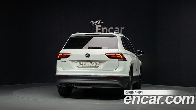 Volkswagen Tiguan (II) 2.0 TDI Prestige 2018 — фото 4