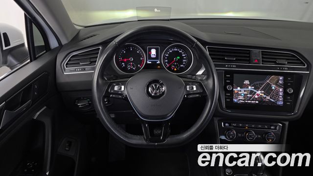 Volkswagen Tiguan (II) 2.0 TDI Prestige 2018 — фото 13