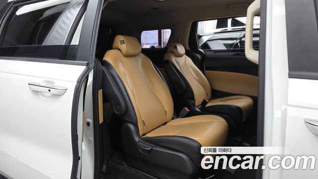 Kia Carnival (IV) Diesel 9-Seater Prestige 2022 — фото 12