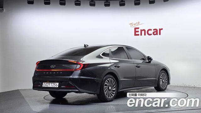 Hyundai Sonata Hybrid (DN8) Premium Family 2021 — фото 2
