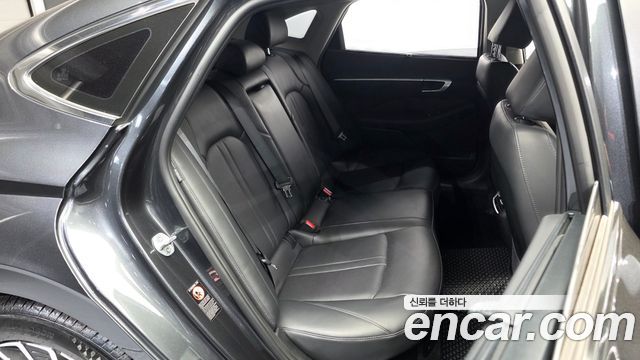 Hyundai Sonata Hybrid (DN8) Premium Family 2021 — фото 12