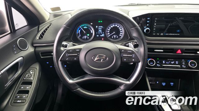 Hyundai Sonata Hybrid (DN8) Premium Family 2021 — фото 13
