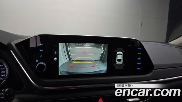 Hyundai Sonata Hybrid (DN8) Premium Family 2021 — фото 15
