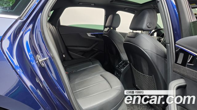 Audi A4 (B9) 40 TDI Quattro Premium 2023 — фото 11