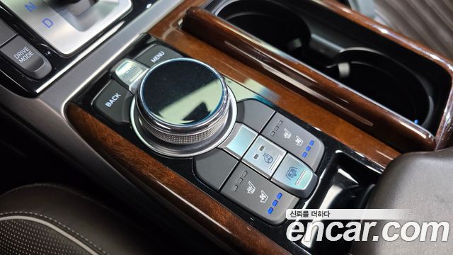 Genesis EQ900 3.3 T-GDI AWD Prestige 2016 — фото 9