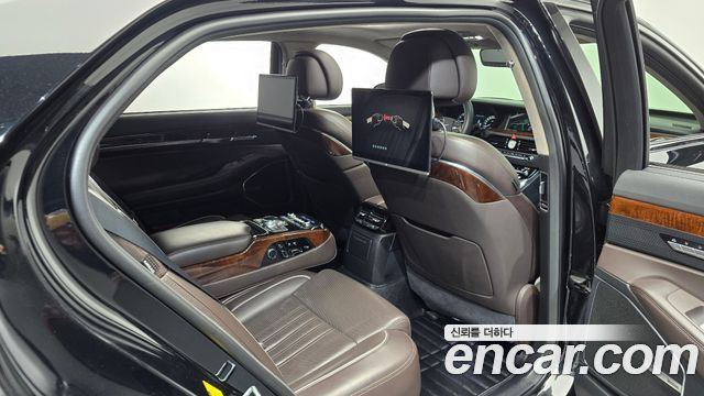 Genesis EQ900 3.3 T-GDI AWD Prestige 2016 — фото 11