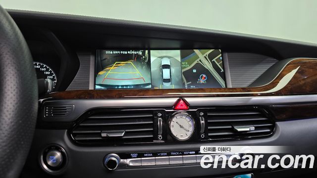 Genesis EQ900 3.3 T-GDI AWD Prestige 2016 — фото 14