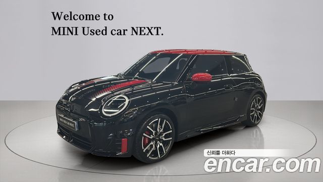 MINI Cooper Electric (IV) JCW 2026 — фото 1