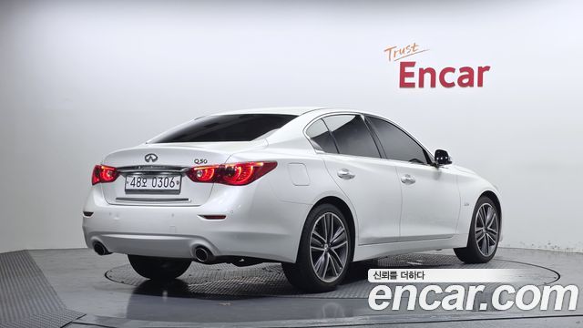 Infiniti Q50 2.2d Premium 2016 — фото 2