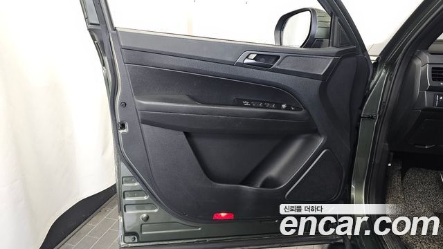 KG Mobility (SsangYong) Rexton Sports Khan Diesel 2.2 4WD Prestige 2021 — фото 24