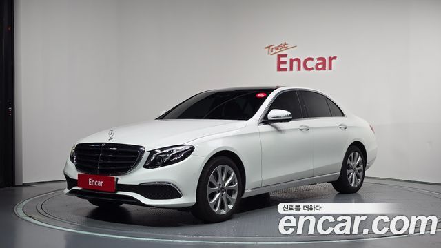 Mercedes-Benz E-Class (W213) E300 4MATIC Exclusive 2019 — фото 1