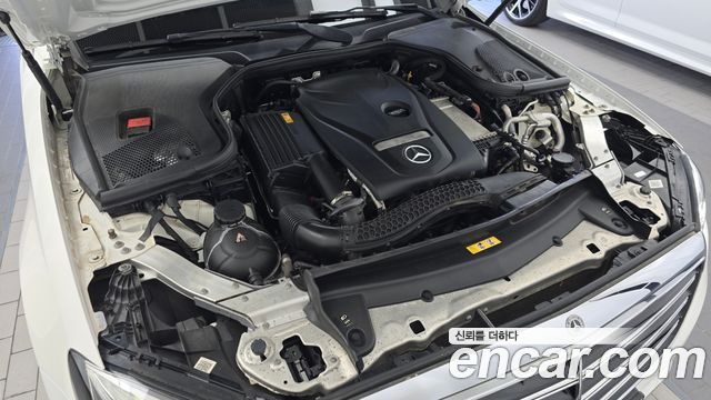 Mercedes-Benz E-Class (W213) E300 4MATIC Exclusive 2019 — фото 6