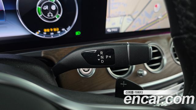 Mercedes-Benz E-Class (W213) E300 4MATIC Exclusive 2019 — фото 9