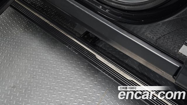 Land Rover Defender (L663) 110 D240 S 2020 — фото 20