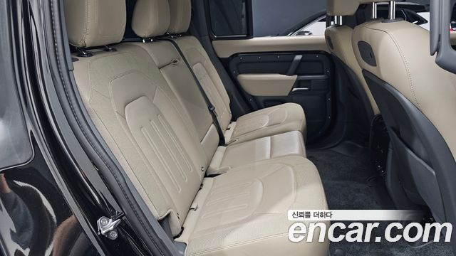 Land Rover Defender (L663) 110 D240 S 2020 — фото 27
