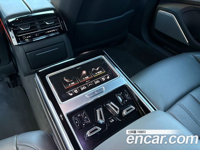 Audi A8 (D5) 60 TFSI Quattro LWB 2021 — фото 17