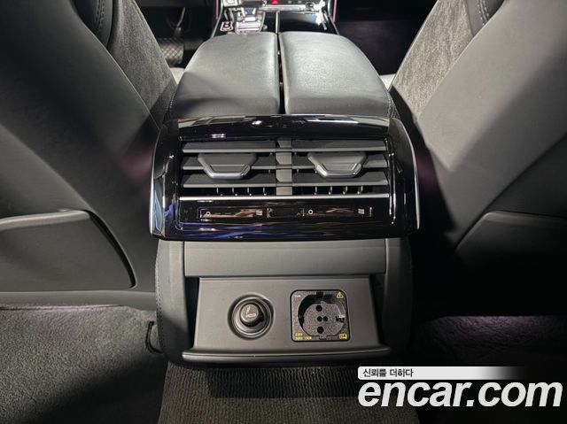 Audi A8 (D5) 60 TFSI Quattro LWB 2021 — фото 19