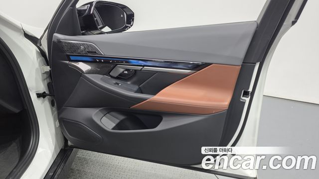 BMW i5 (G60) M60 xDrive 2024 — фото 24