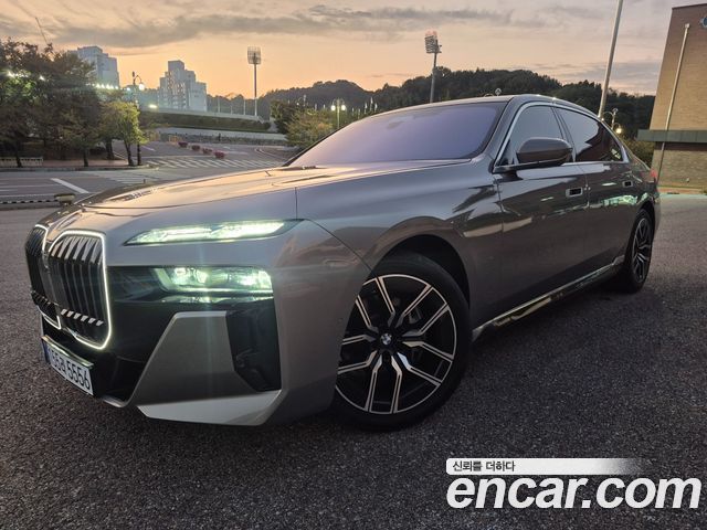 BMW 7 Series (G70) 740d xDrive M Sport