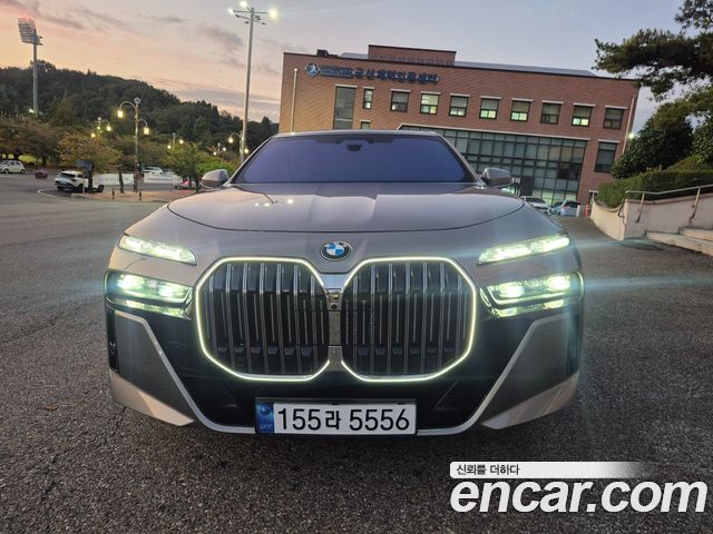 BMW 7 Series (G70) 740d xDrive M Sport 2024 — фото 3