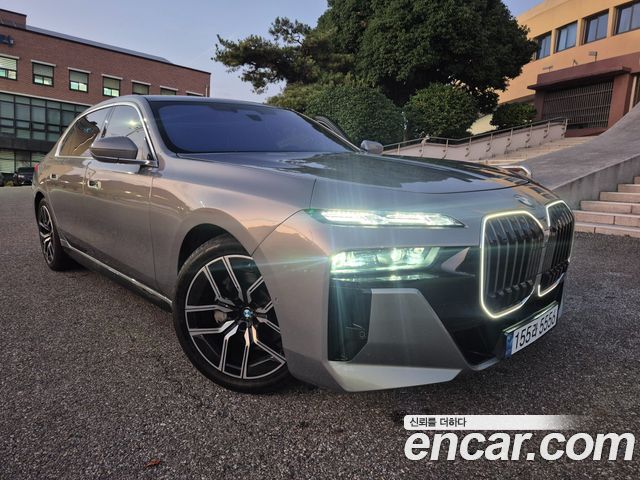 BMW 7 Series (G70) 740d xDrive M Sport 2024 — фото 15