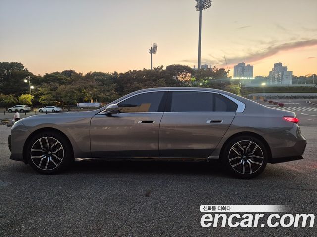 BMW 7 Series (G70) 740d xDrive M Sport 2024 — фото 17
