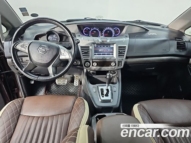 KG Mobility (SsangYong) Korando Turismo 4WD TX 9-seater 2017 — фото 5