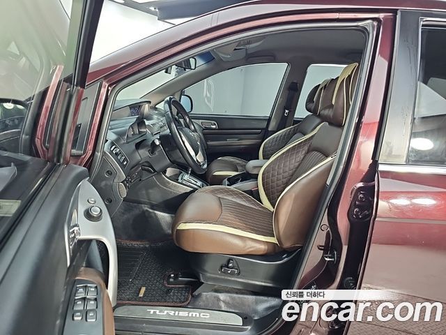 KG Mobility (SsangYong) Korando Turismo 4WD TX 9-seater 2017 — фото 15